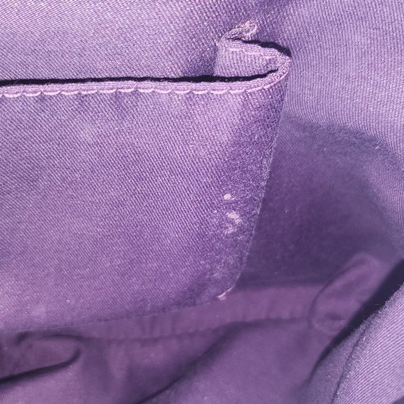 Gucci Guccissima Leather Crossbody Bag - Picture 14 of 16